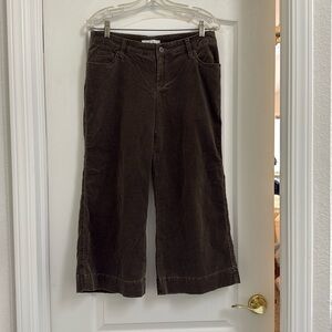 Cabi vintage green corduroy flare leg crops size 4